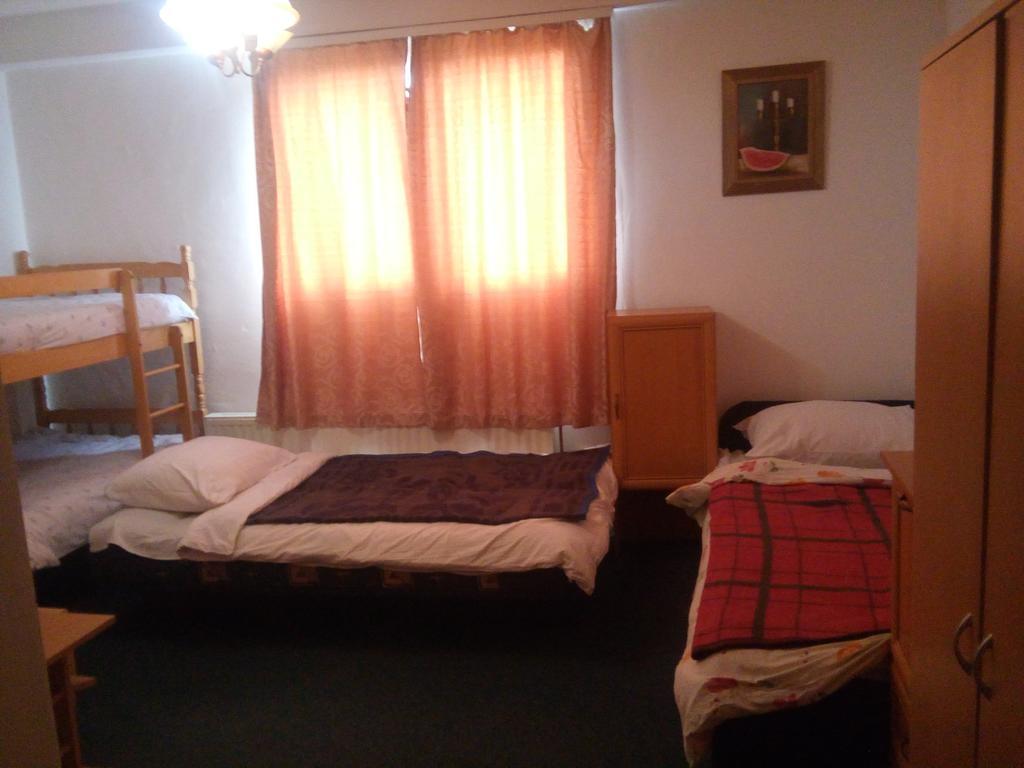 Hostel Gonzo Сараєво Екстер'єр фото