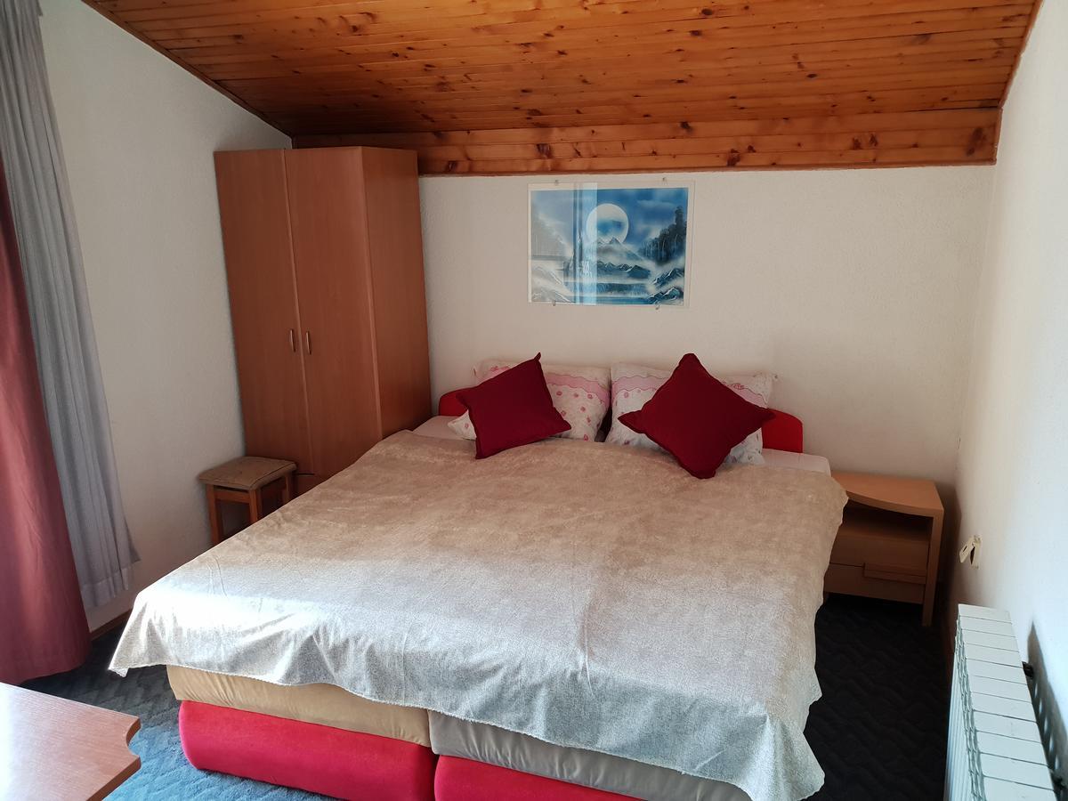 Hostel Gonzo Сараєво Екстер'єр фото
