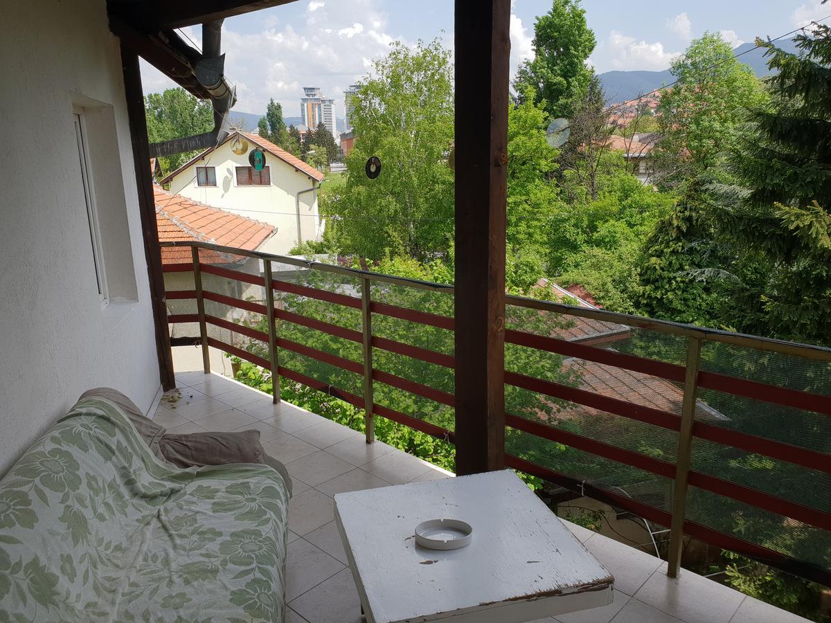Hostel Gonzo Сараєво Екстер'єр фото