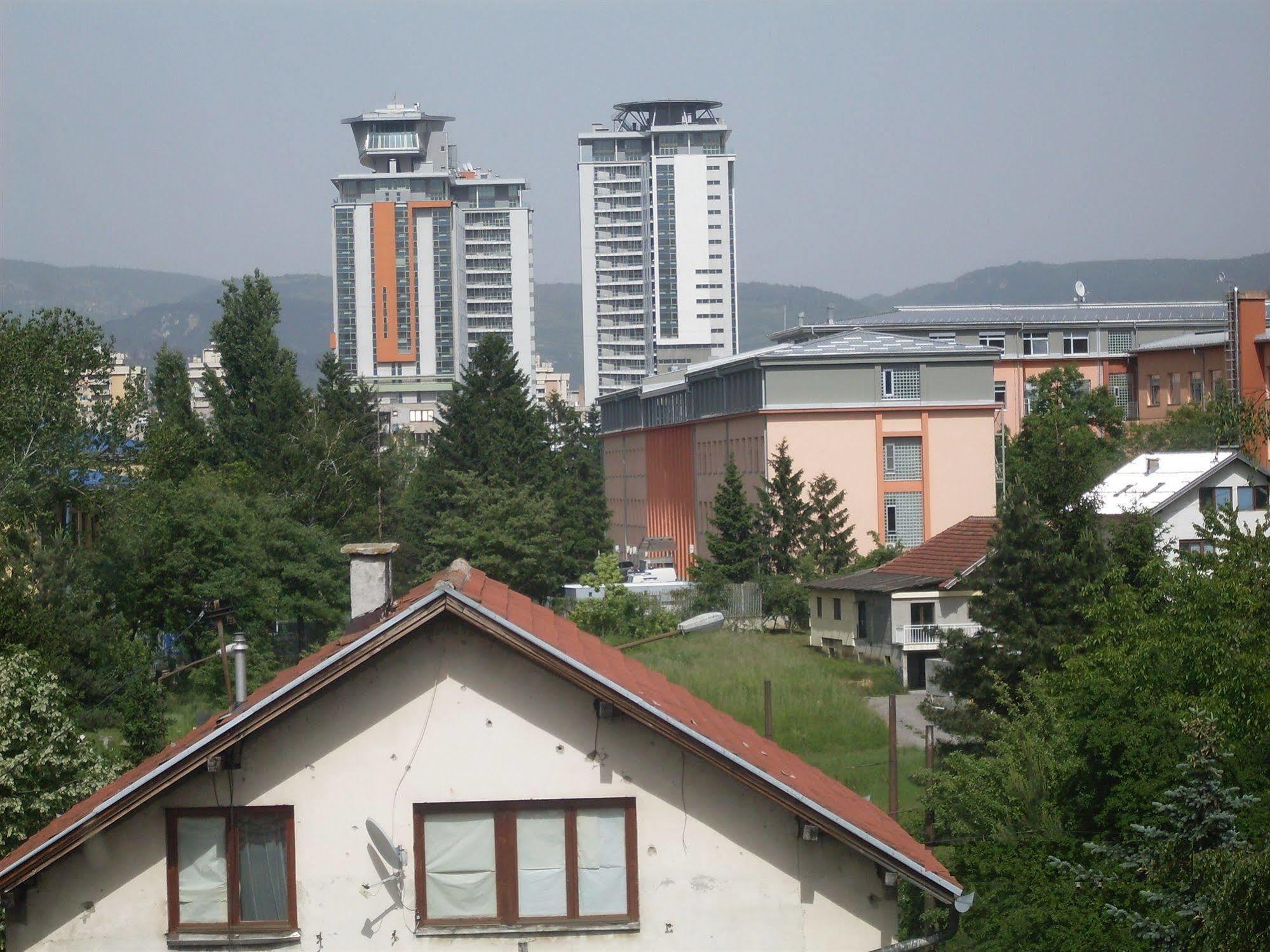 Hostel Gonzo Сараєво Екстер'єр фото